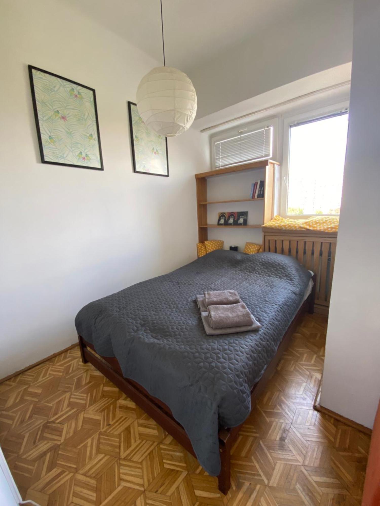 Ohmyhome - Sunny Apartment In City Center Warschau Buitenkant foto