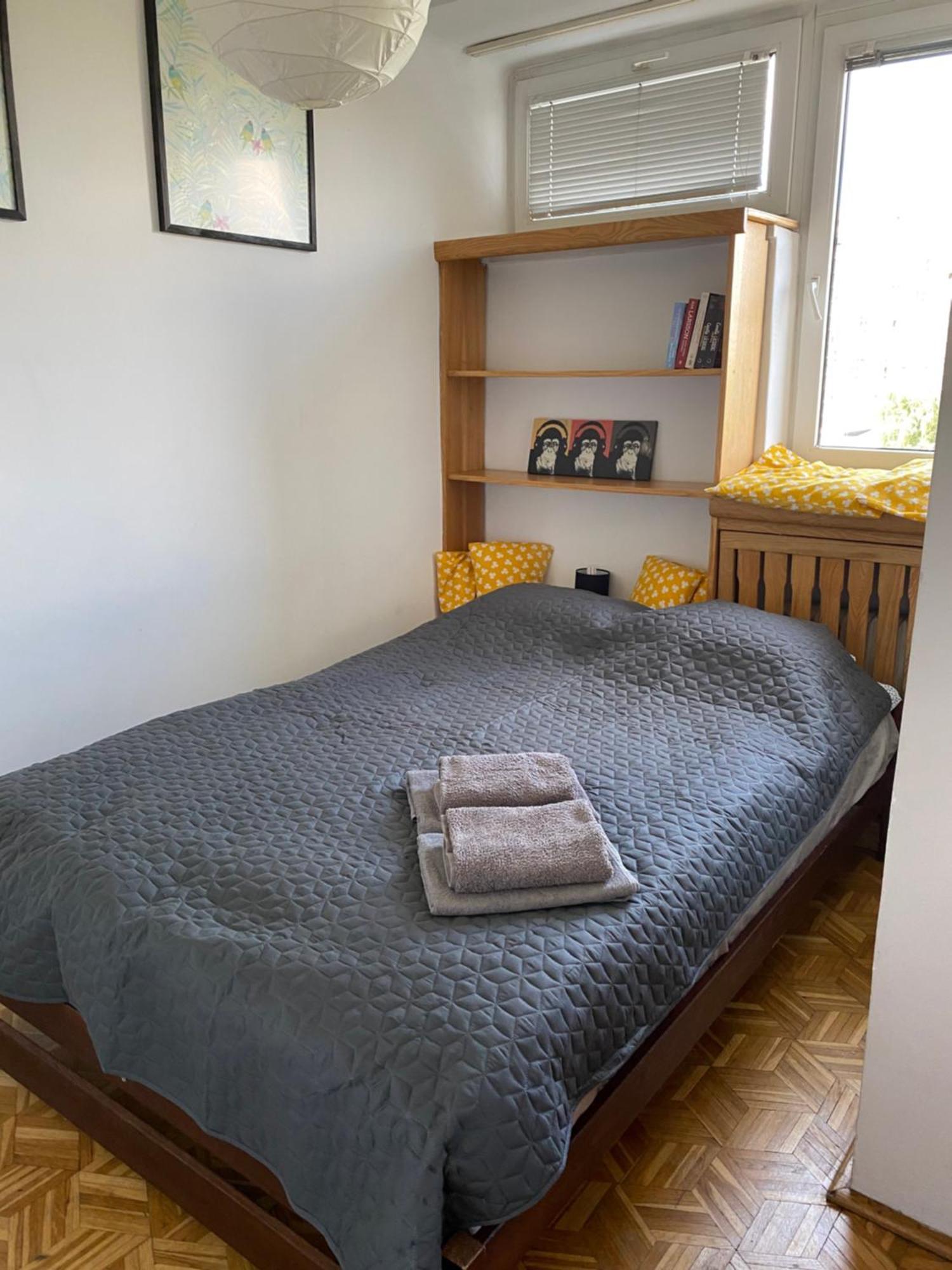 Ohmyhome - Sunny Apartment In City Center Warschau Buitenkant foto